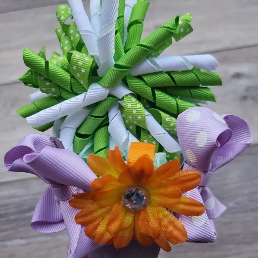 Gift: Small purple hair clip bouquet korker clip bows